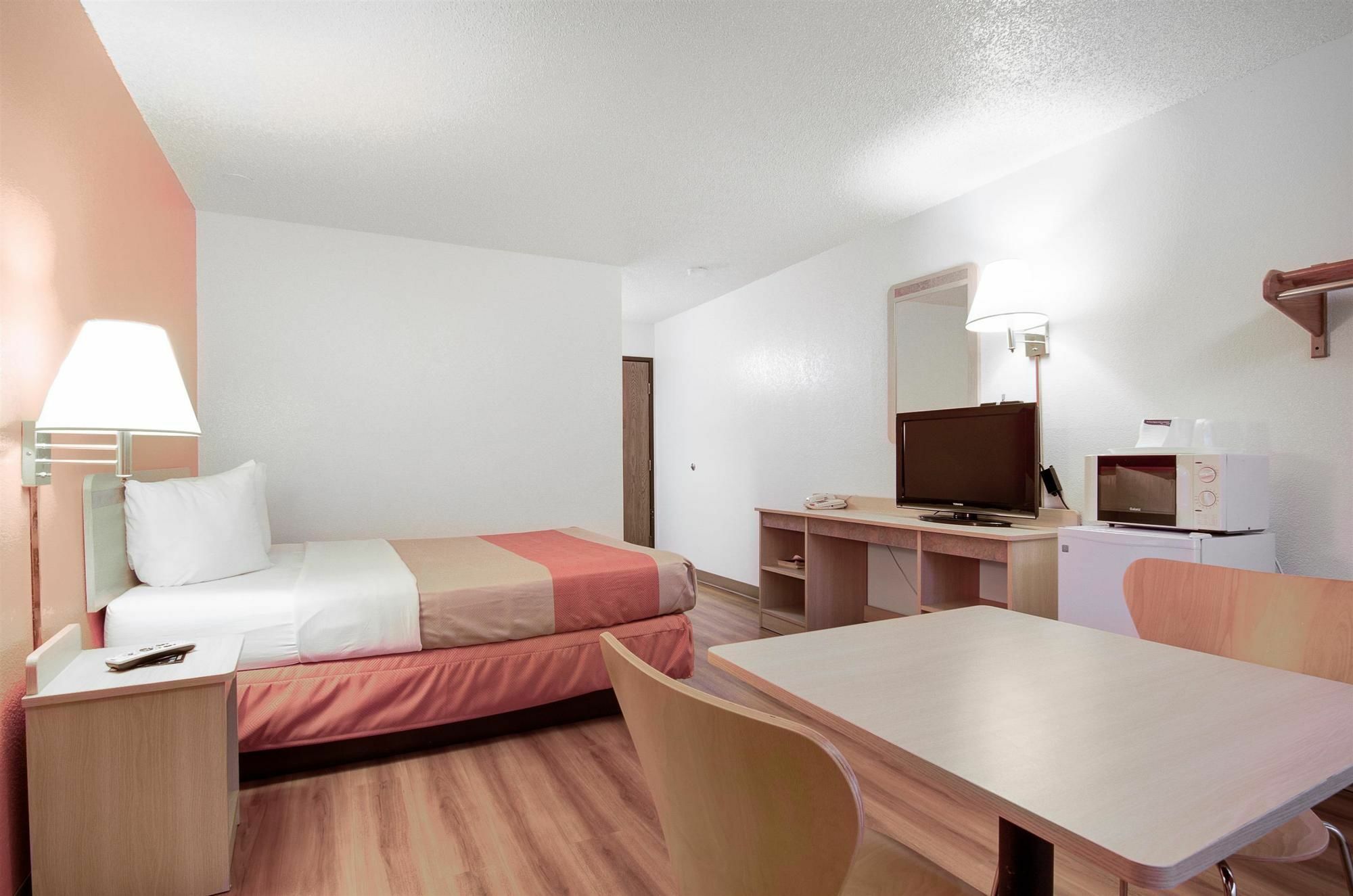 Motel 6-Colby, Ks Exterior photo